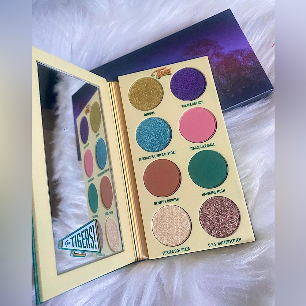 MAC Cosmetics  Stranger Things Hawkins Class of 1986 eyeshadow pallet